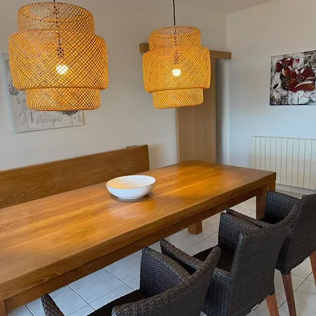 Apartment Agradable House *