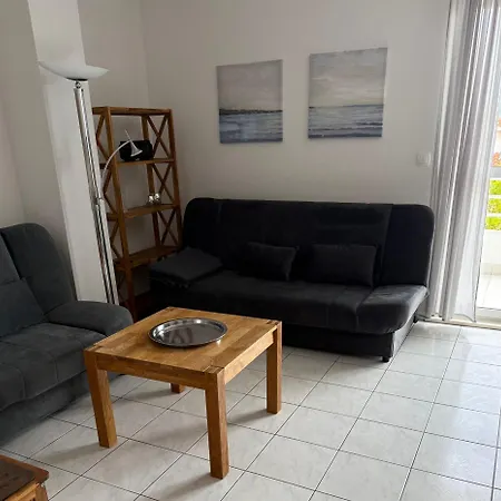 Apartment Agradable House